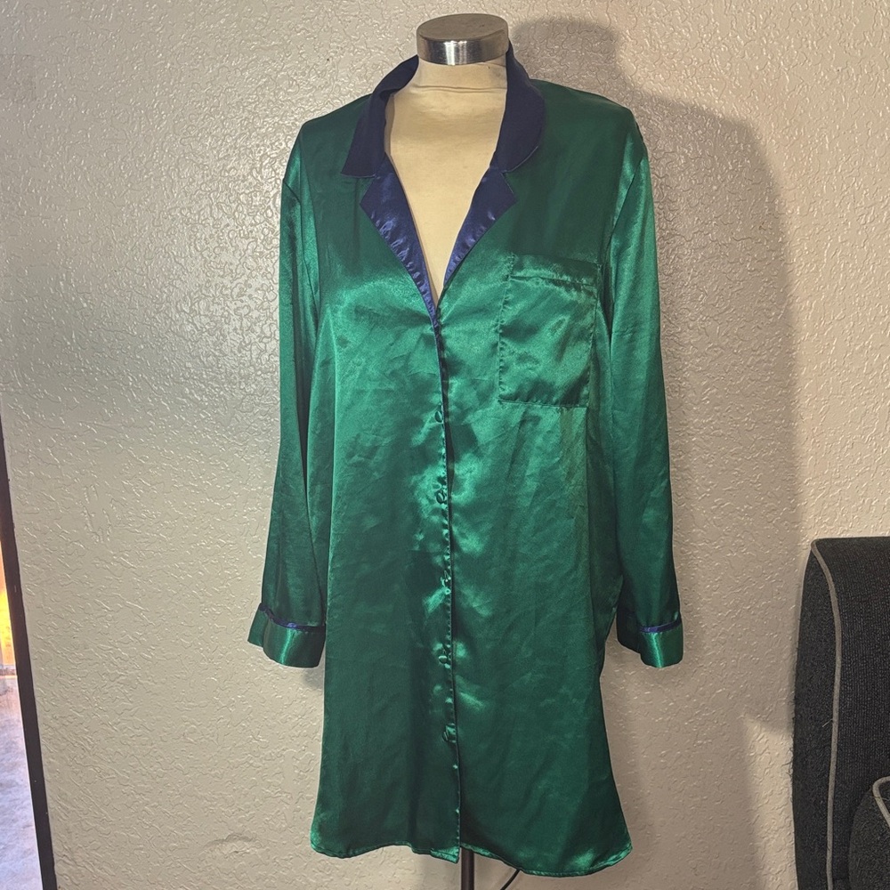 Emerald Green Satin Sleep vintage Victoria’s secret  Shirt dress